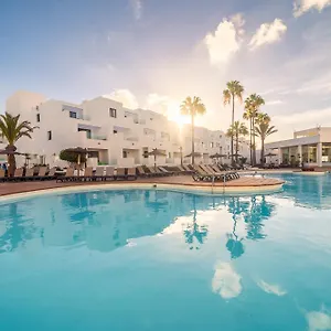 Lägenhetshotell Galeon Playa Costa Teguise